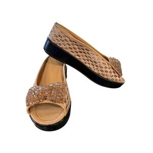 Helen's Heart Shoes Womens 9 gold Slide Open Toe Sandal with Beaded Bow